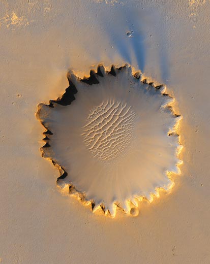 10 Victoria-crater-mars